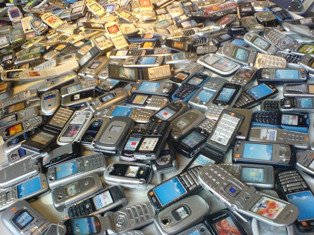 Recycle Your Old Cell Phones!