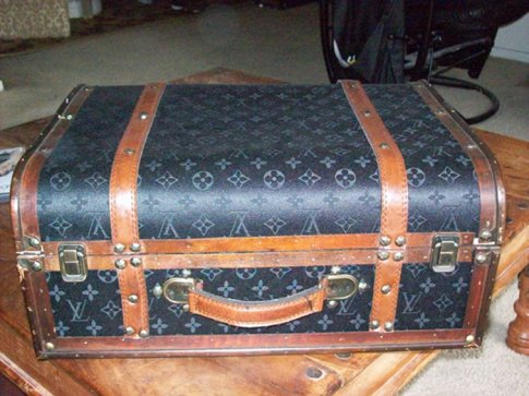 Louis Vuitton Vinyl For www.bagssaleusa.com